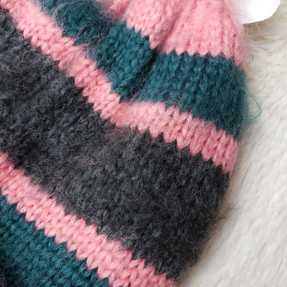 🚨NEW TOPSHOP Fuzzy Brushed Striped Beanie Hat OS - Picture 5 of 8